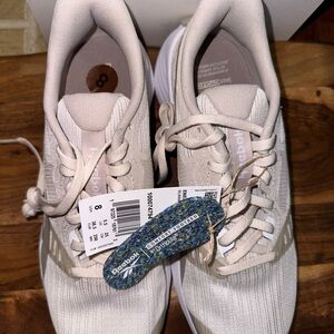 Women’s Reebok energen plus shoes